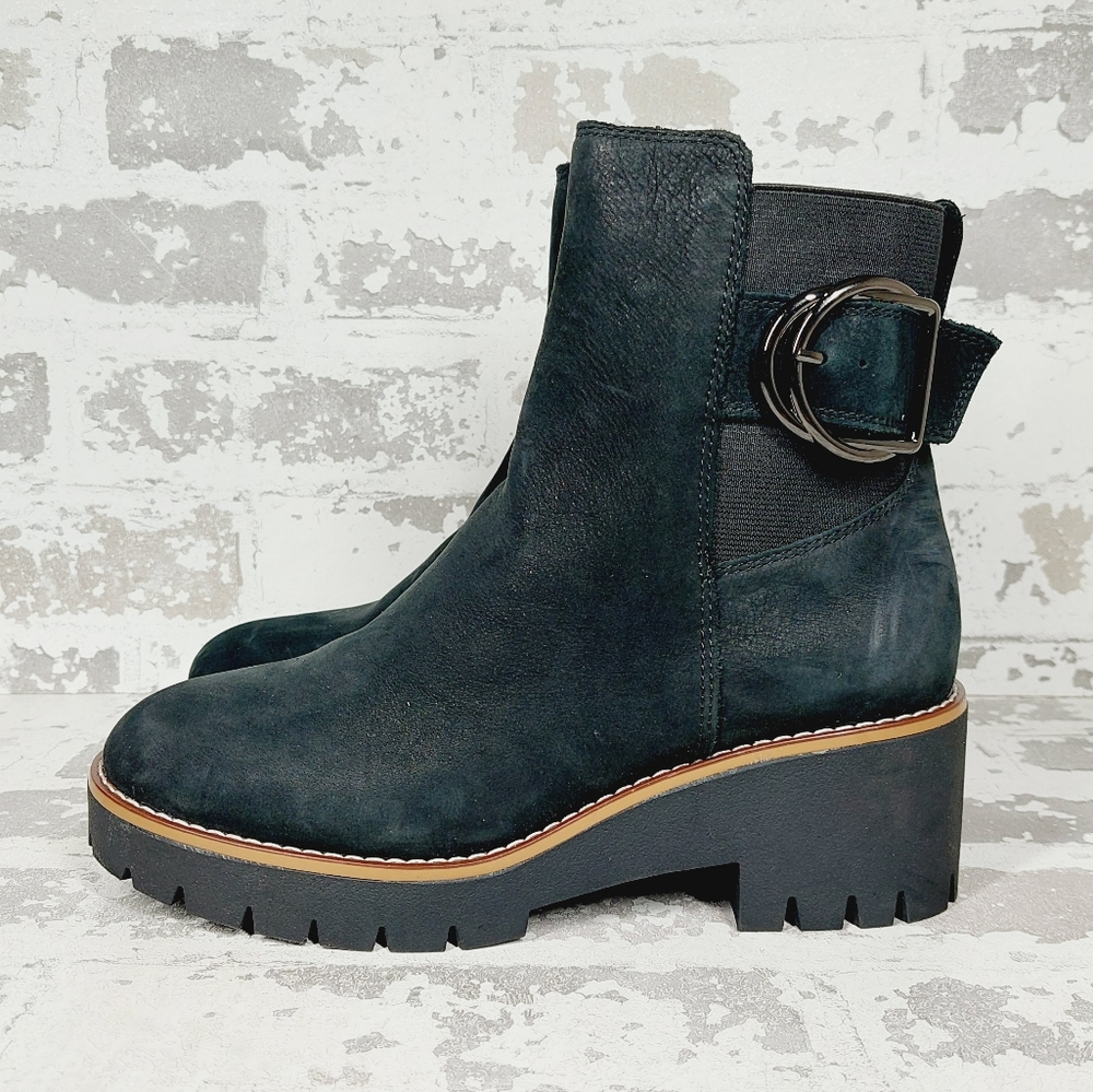 NEW Blondo Dakota Black Suede Side Zipper Buckle Waterproof Ankle Boots B125